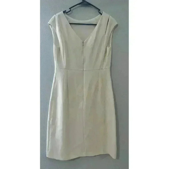 Hugo Boss White Cap Sleeve Cut Out V Back Mini Shift Dress size 6 - Picture 3 of 8